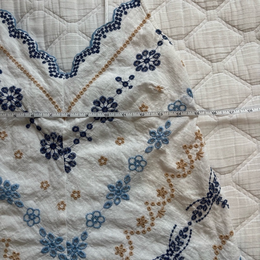 Mi Ami White Bohemian Embroidered Sleeveless Cami Top Size S - Picture 5 of 7